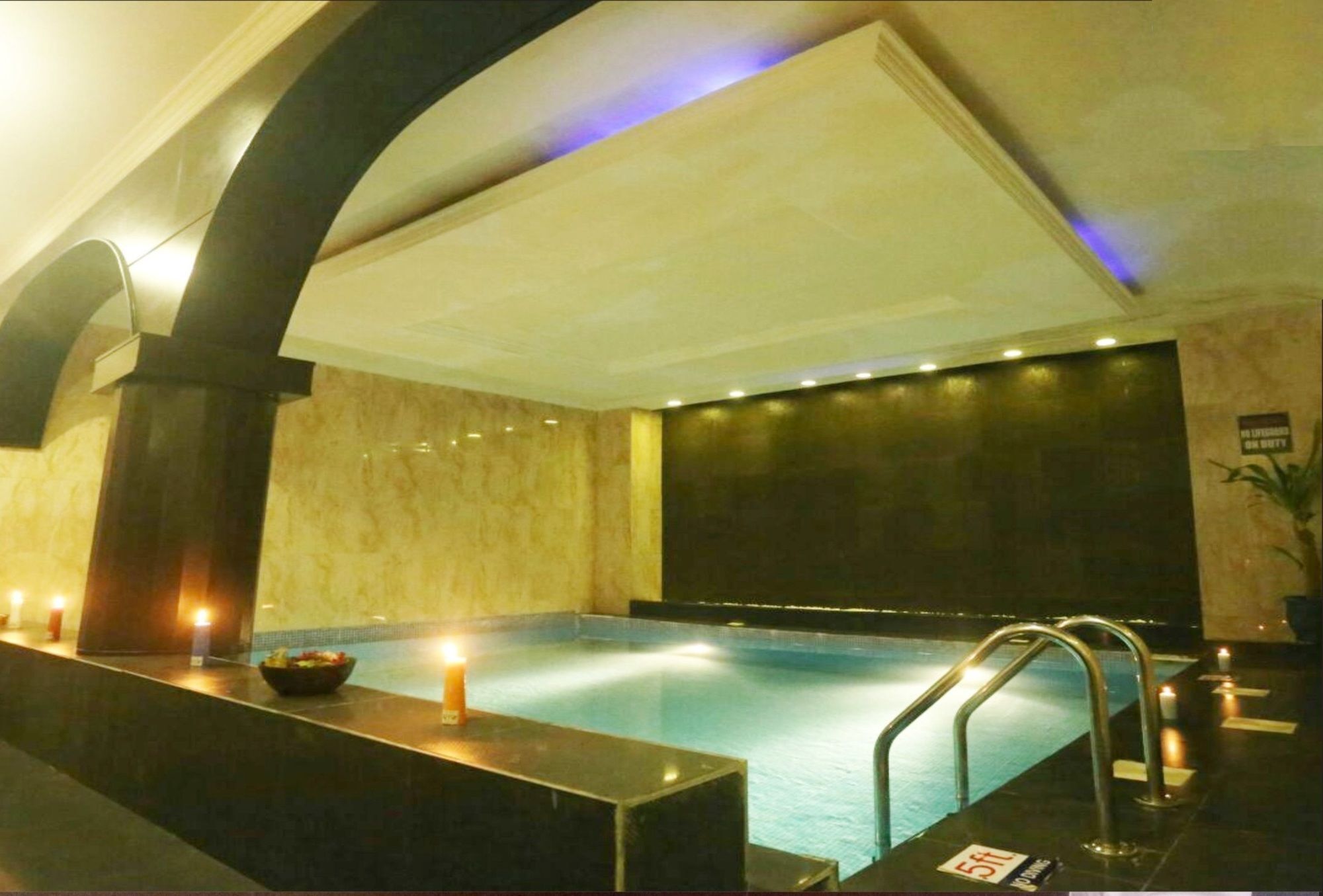 Sunfit - Fitness, Spa, Accommodation Aliayabiagba Exterior foto