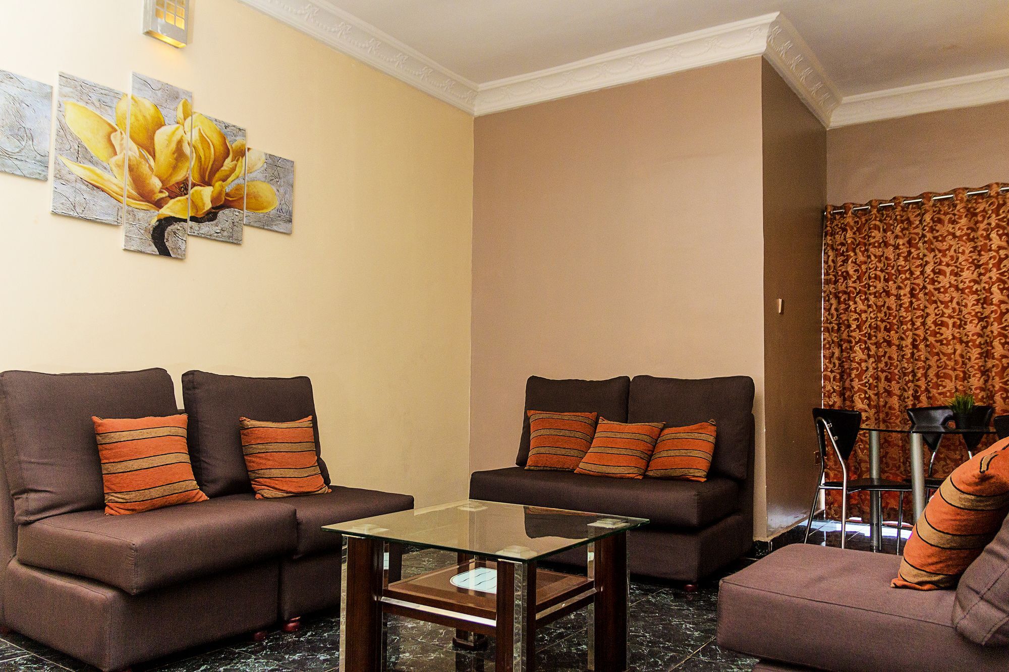 Sunfit - Fitness, Spa, Accommodation Aliayabiagba Exterior foto